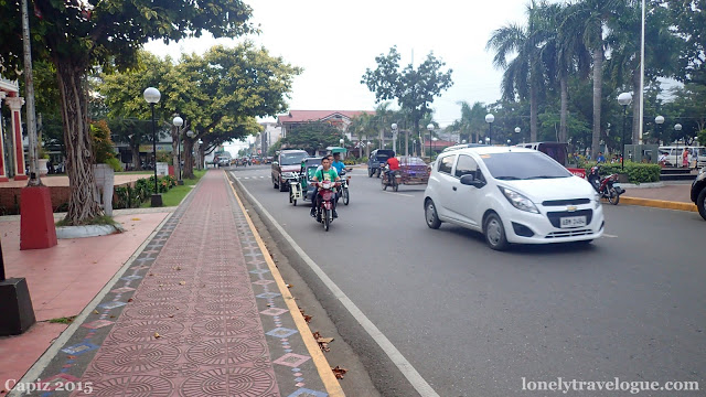 CAPTIVATING CAPIZ: The Roxas City Plaza Heritage Walk