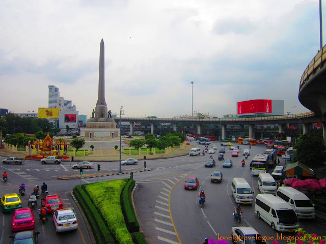 Royal Walk on Dusit Palace Complex